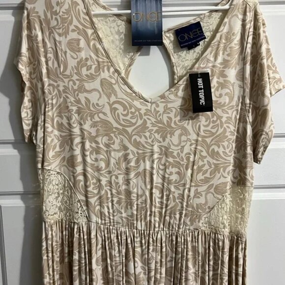 Hot Topic/Disney Once Upon A Time Emma & Hook Relationship Dress - Picture 5 of 10